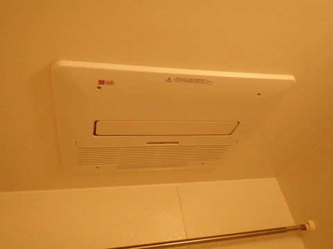 大阪府吹田市 浴室乾燥機 取替工事 BDV-4104AUKNC-J2-BLサムネイル